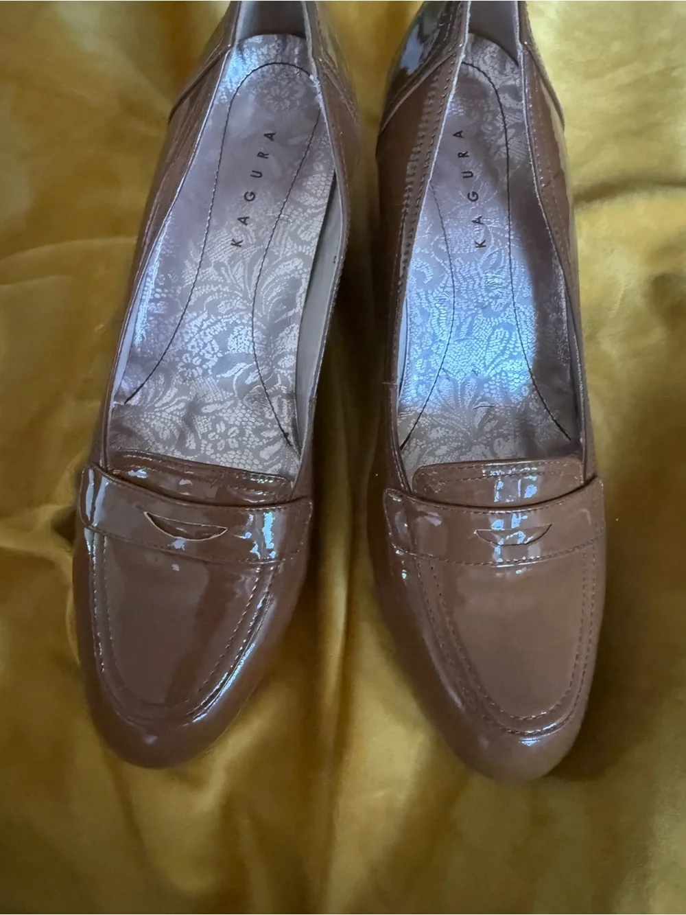 Women's Brown Patent Leather wedge made in Japan